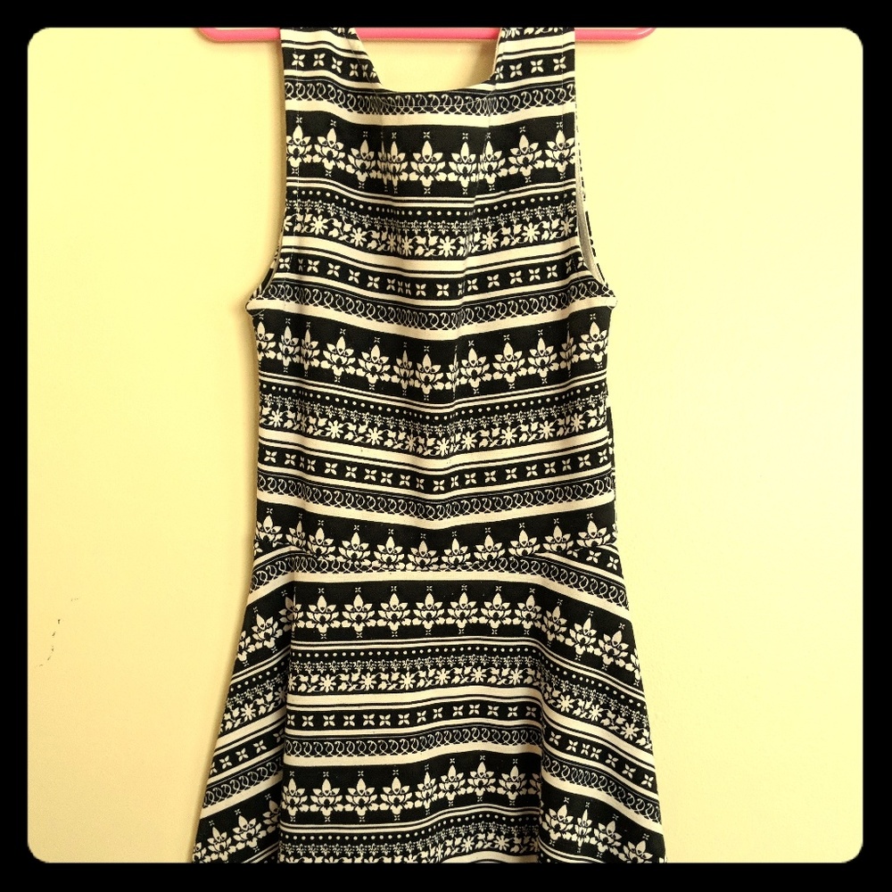 2 for 10$ Girls h&m dress size 4